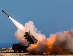 Usai Iran, Kini Houthi Luncurkan Rudal Balistik ke Israel