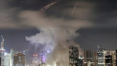 Video: Rudal Iran Hantam Wilayah Tel Aviv Israel, Sirine Meraung