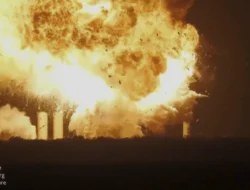 Sudah 3X, Roket Starship Elon Musk Meledak Lagi Saat Uji Coba ke 10 di Texas