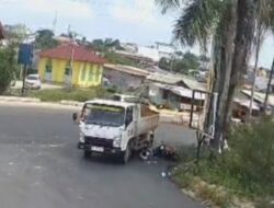 Video: Siswa SMPN 4 Batam Tewas Terserempet Lori di Simpang Golden City Bengkong