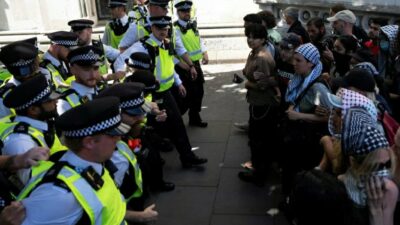 Polisi Inggris Tangkap 20 Warganya yang Berdemo Pro-Palestina