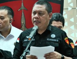 Video: Kejagung Tersangkakan 4 Orang Kasus Korupsi Chromebook, 1 Masih Diluar Negeri