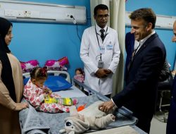 Macron Miris Lihat Kondisi Warga Palestina yang Kian Menderita