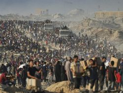 90 Truk Bantuan Kemanusiaan Masih Tertahan di Penyeberangan Gaza