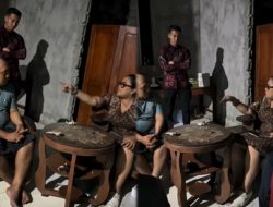 VIDEO: Bupati Gunungkidul Mengamuk Banting Asbak Tengkorak ke Pria Plontos