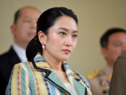 Video: Ribuan Warga Thailand Demo Tuntut PM Paetongtarn Mundur