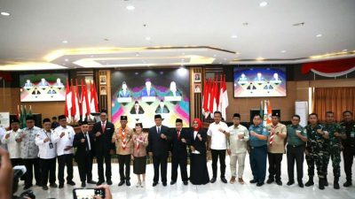 Amsakar Lantik Pimpinan BAZNAS Batam 2025-2030