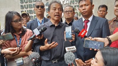 Roy Suryo Diperiksa