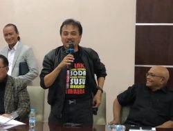 Roy Suryo dkk Somasi Jokowi Terkait Tudingan Ada “Orang Besar” di Balik Isu Ijazah Palsu