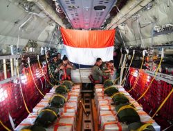 HUT RI ke 80, TNI Terjunkan 17,8 Ton Bantuan Kemanusiaan di Langit Gaza