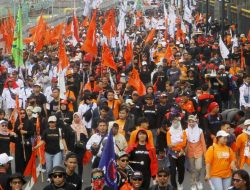 Ribuan Buruh Demo Serentak 28 Agustus di DPR RI dan 38 Provinsi, Ini 6 Tuntutannya