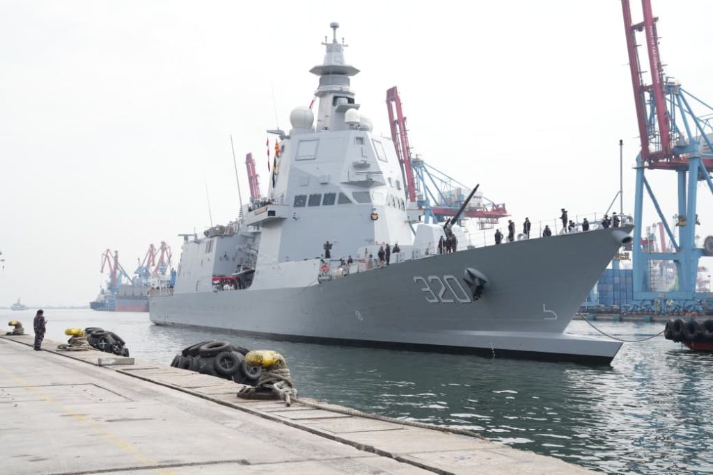 Kapal Perang Brawijaya-320