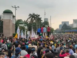 Massa GMNI Demo di DPR RI 1 September, Bawa 10 Tuntutan