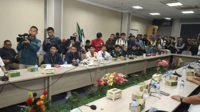 Demo di DPRD, Mahasiswa Batam Sampaikan 8 Tuntutan, Salah Satunya Desak Reformasi Polri