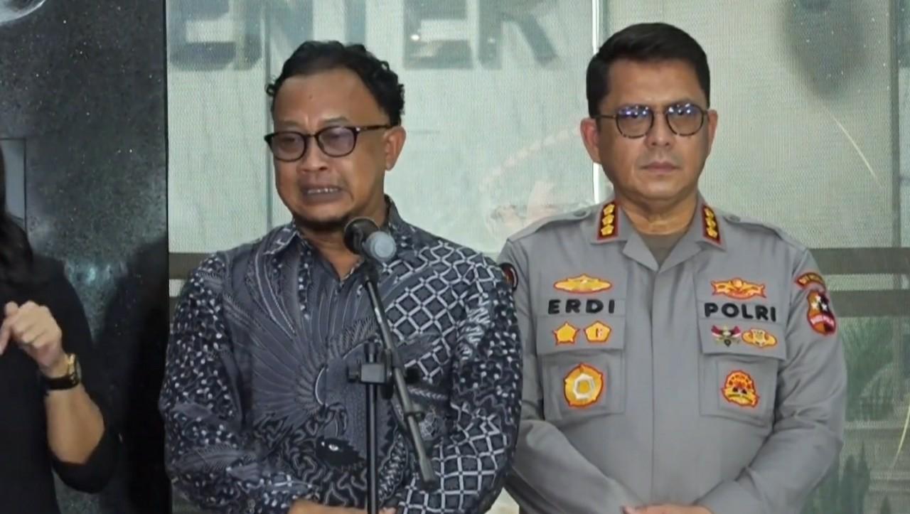 Kompol Cosmas Dipecat