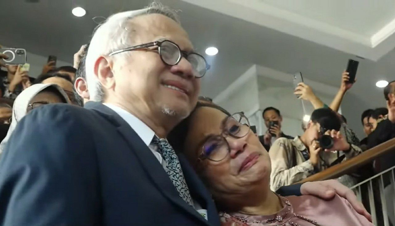 Sri Mulyani Menangis