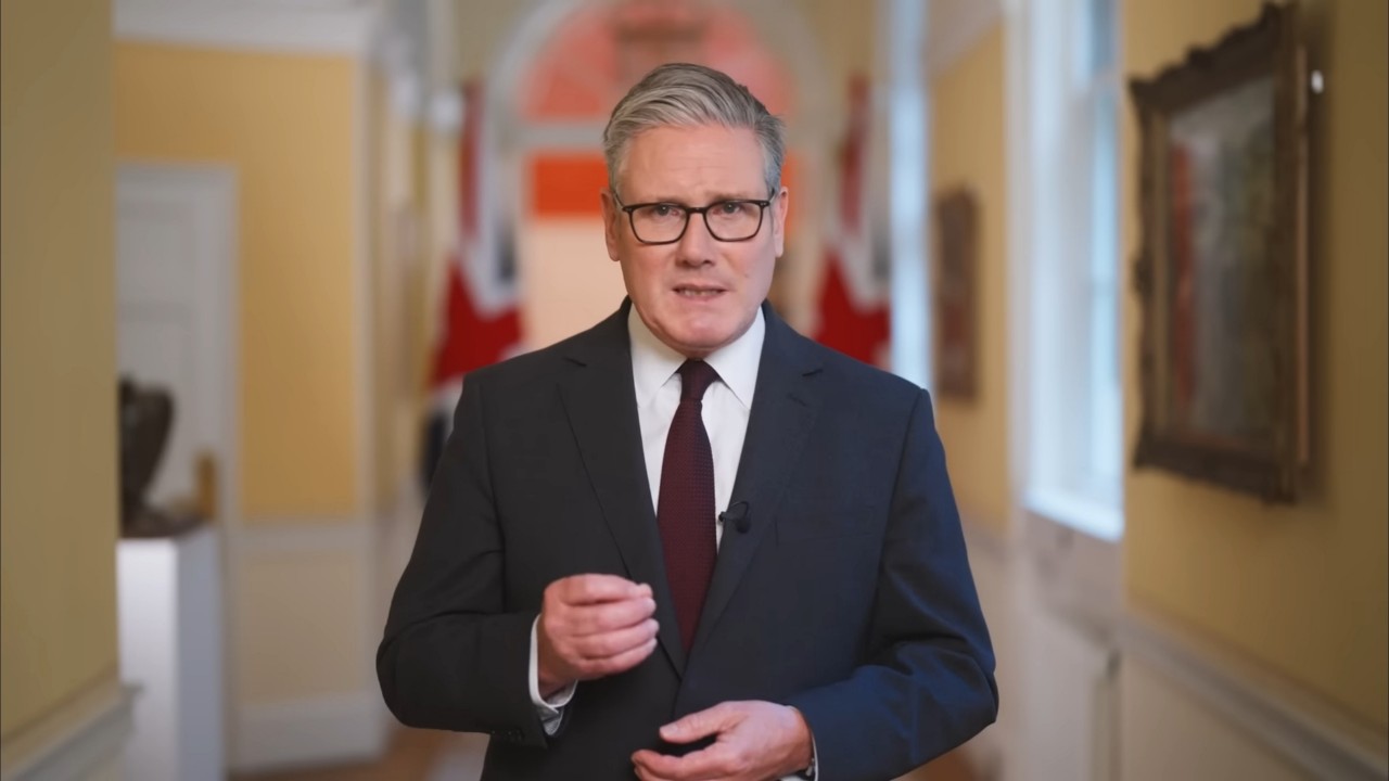 Keir Starmer Desak Israel