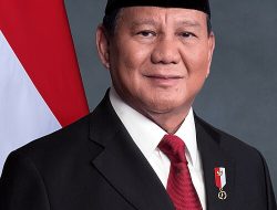 Kebakaran Lahan Tebu Gegerkan Warga di Belakang Perumahan Grand Kencana Sooko Mojokerto