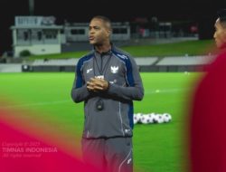 Kluivert Kembali ke Belanda Usai Gagal Bawa Timnas ke Piala Dunia 2026