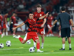 Thom Haye dan Eliano Reijnders Belum Cukup, Persib Bandung Incar Joey Pelupessy