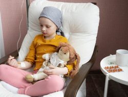 Anak Sering Lelah dan Pucat? Waspadai Tanda Awal Leukemia!