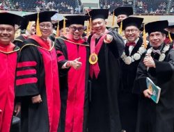 Ahmad Sahroni Hadiri Wisuda di Universitas Borobudur