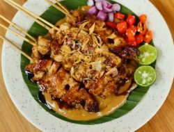 Cara Membuat Sate Ayam Enak, Bumbu Kacang Gurih yang Menggugah Selera