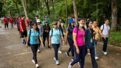 Villa Panbil Ajak Agen Properti Jalan Santai Bareng di Alam Panbil Nature Reserve