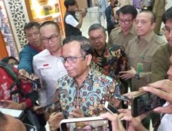 Mahfud MD Ditantang KPK Soal Kasus Whoosh