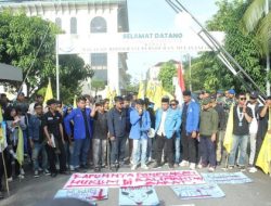 Kalbar Sepekan: Mahasiswa Desak Penuntutan Korupsi; Kakek Kirim Narkoba