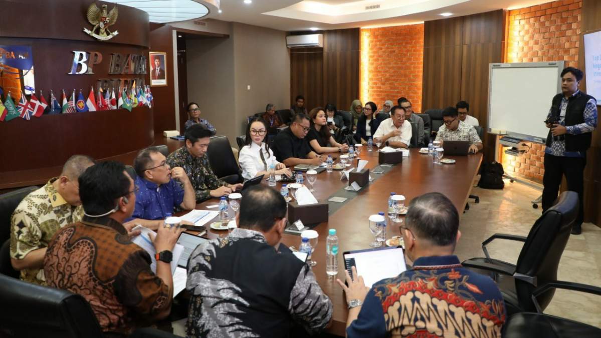 Investor Batam Patuhi