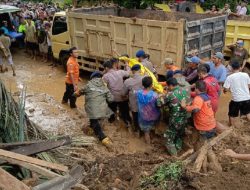 Satu Anggota Polda Riau Hilang Akibat Banjir Bandang Sumbar
