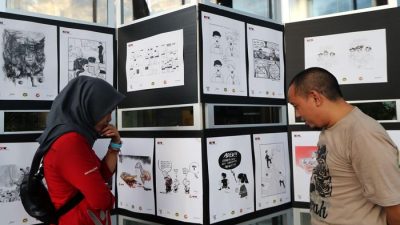 Alex Pracaya: Pesan Antikorupsi di Pameran “Ojo Urik”