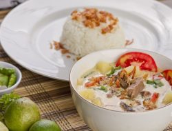 Soto Betawi: Juara Sup Dunia, Kalahkan Ramen!