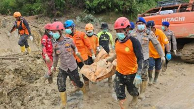 Basarnas Temukan Lagi Korban Tewas Banjir Bandang Sibalanga
