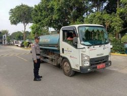 Polisi Kawal Distribusi Air di Sengkuang Batam, Warga Diminta Tak Terprovokasi