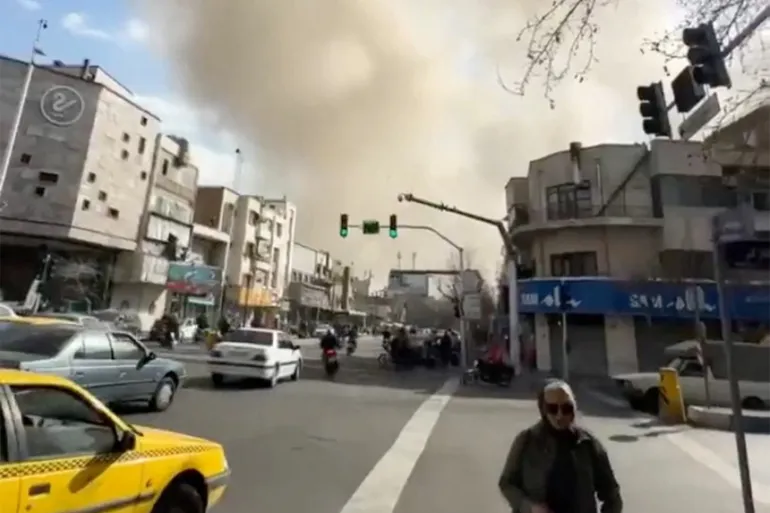 Iran Balas Israel