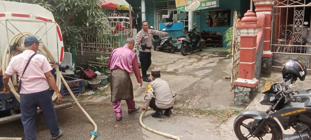 Air di Tanjung Sengkuang