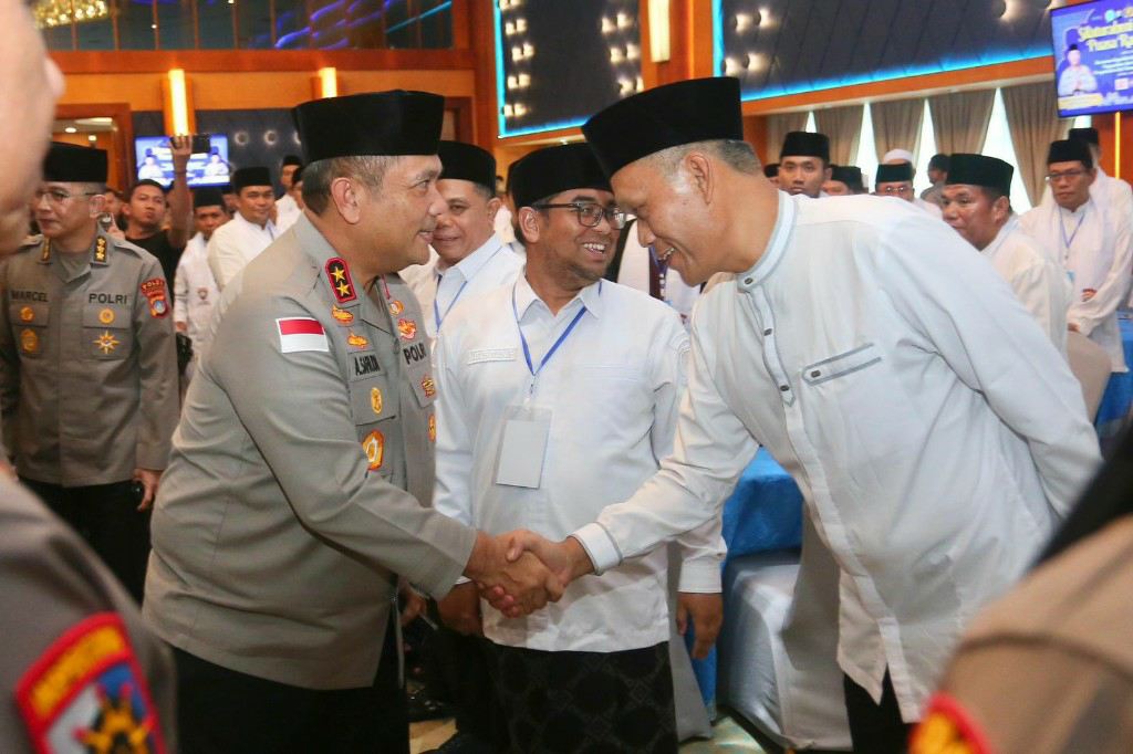 Akun Ustaz Palsu