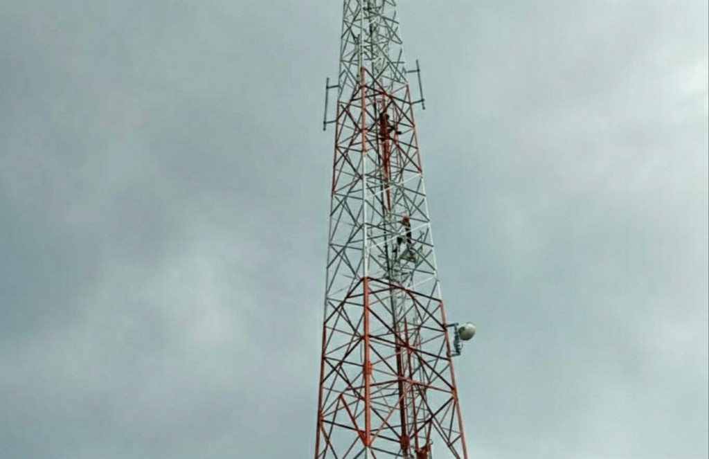 Panjat Tower Batu Aji