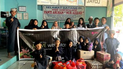 Maxone Batam Aksi Sosial