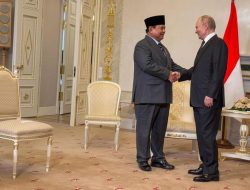 Prabowo ke Rusia, Bahas Pasokan Minyak dengan Putin
