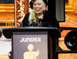 Joni Mitchell’s Life-Changing Revelation: Health Battles at Major Awards