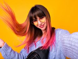 Tampilan Membuat Terkesan, 5 Tips Cat Rambut Lebih Tahan Lama dan Berkilau