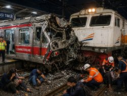 KA Parahyangan Terdampak Tabrakan Argo Bromo Anggrek dan KRL