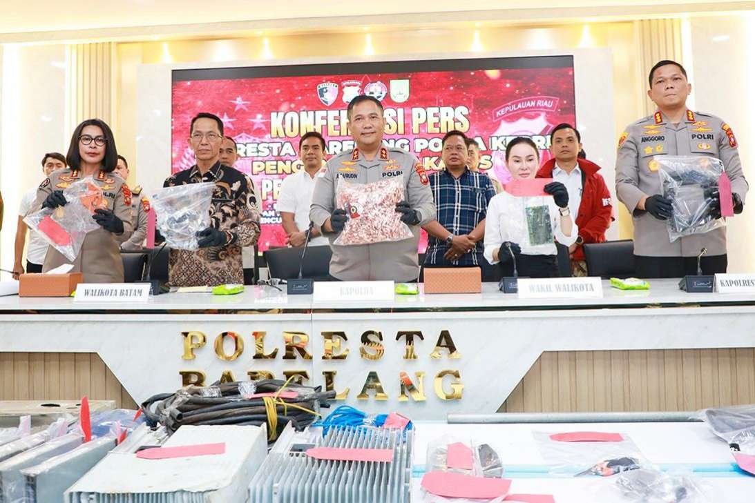 Pencurian Fasum di Batam
