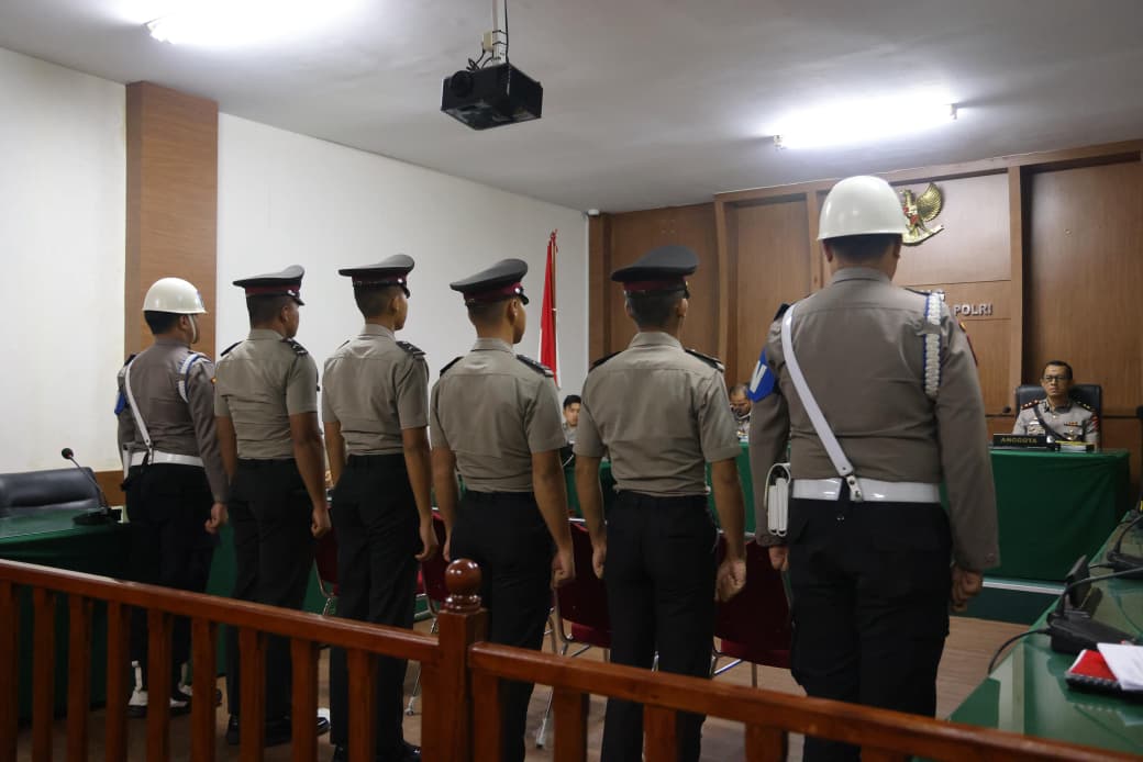 Personel Ditsamapta Polda Kepri