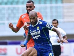Alasan Persib Bandung Tetap di Puncak Klasemen Meski Sama dengan Borneo FC