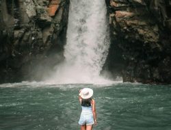 Pegawai BPS Tenggelam di Air Terjun Tembok Barak, SAR Kesulitan Akibat Air Keruh dan Arus Kencang