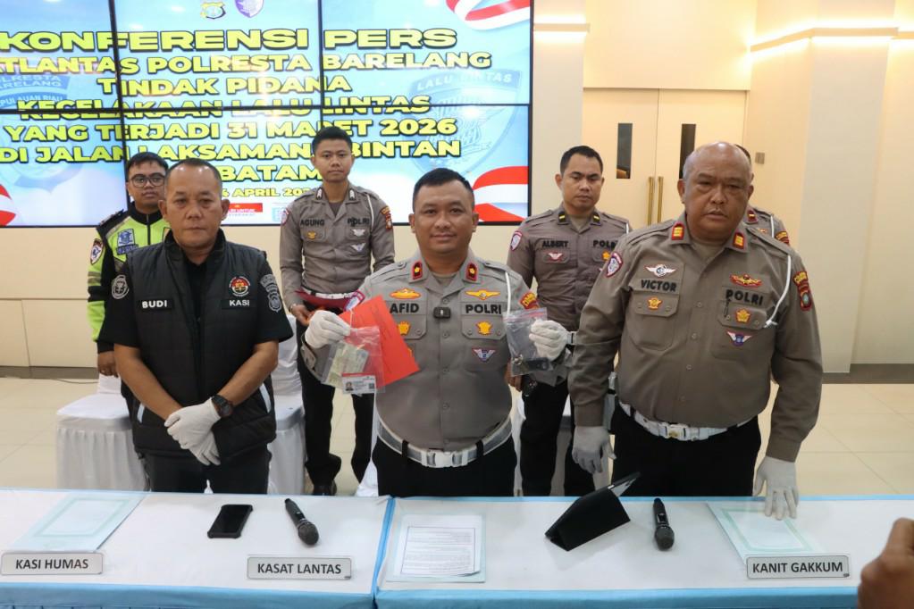 Tabrak Lari di Batam